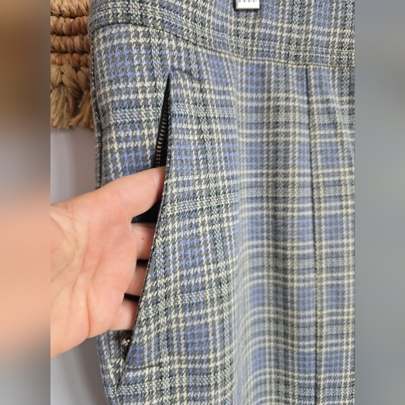Anthropologie, New, Knit Gray High Waist Plaid Academia Bootcut Pants, Size XL - Picture 4 of 11